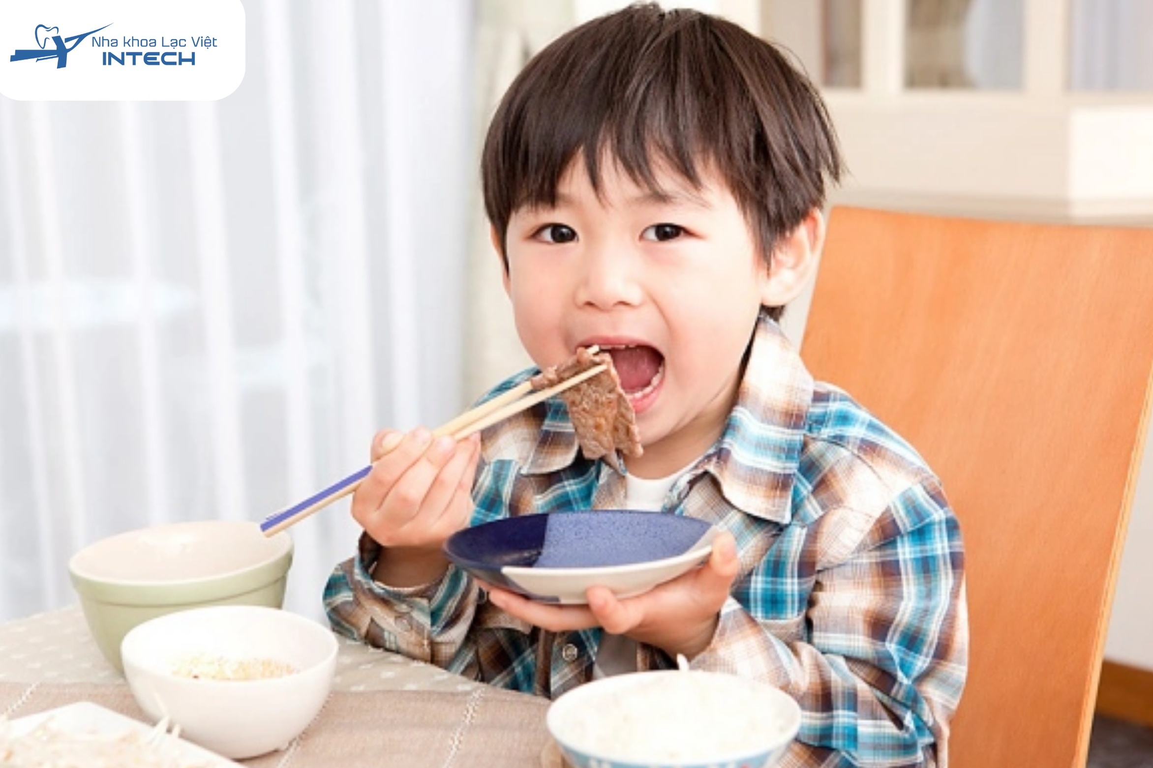 Tránh cho trẻ ăn đồ quá cứng hoặc dai sau khi điều trị tuỷ răng sữa