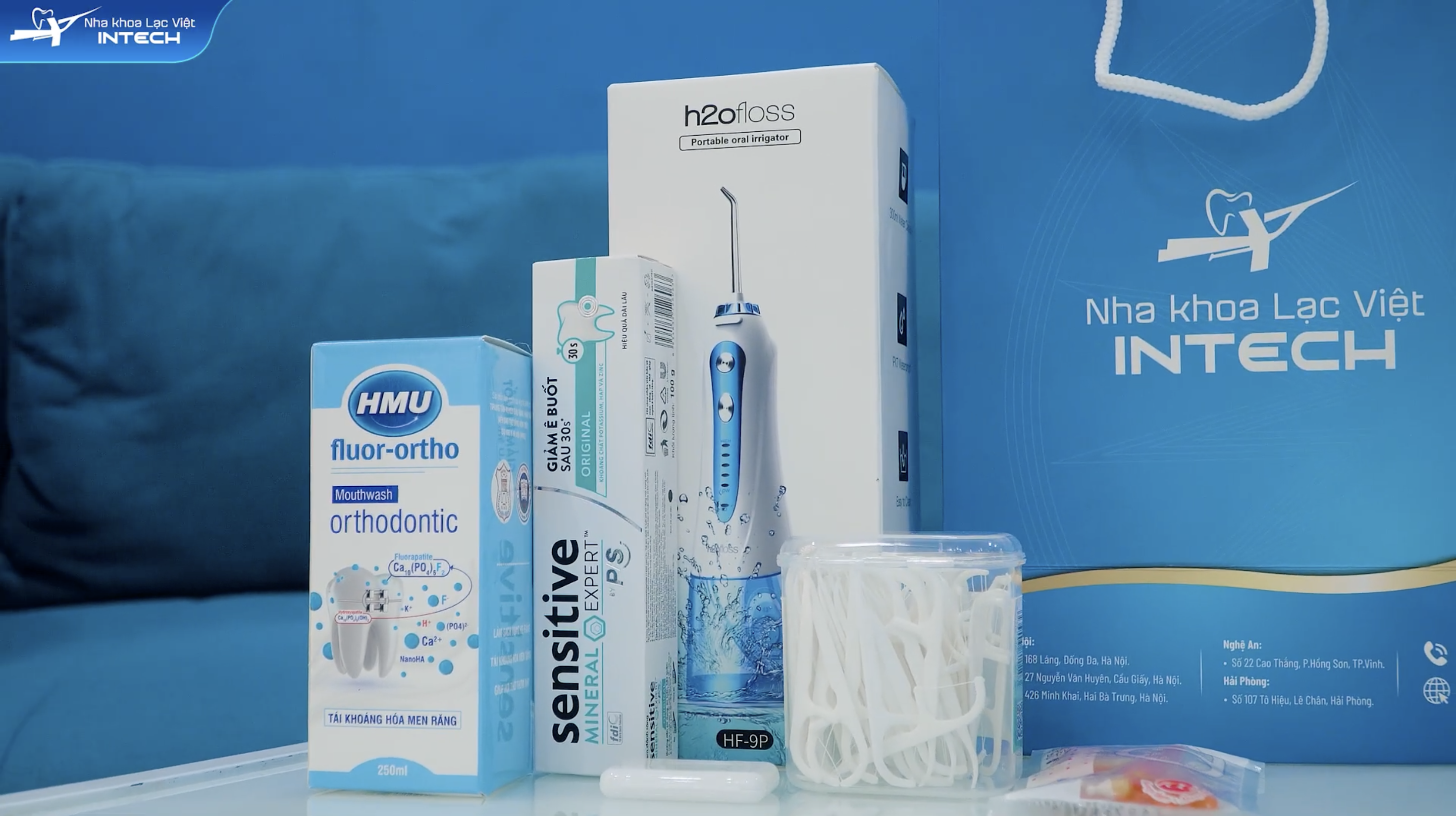 Sử dụng các dụng cụ hỗ trợ chuyên dụng để tránh hôi miệng khi niềng răng hiệu quả