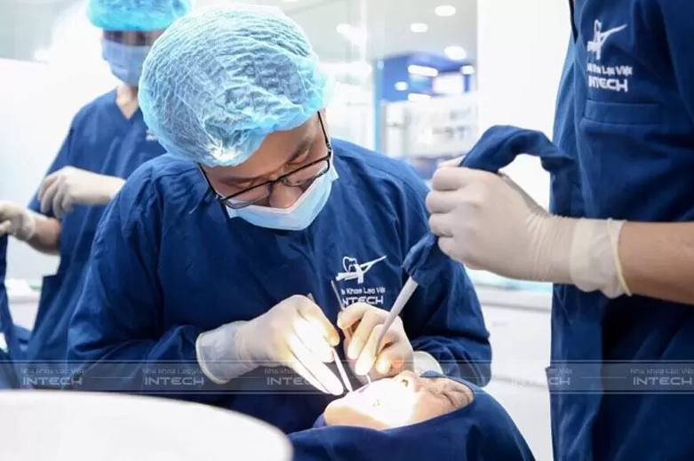 Cấy ghép implant đòi hỏi cao về tay nghề bác sĩ thực hiện