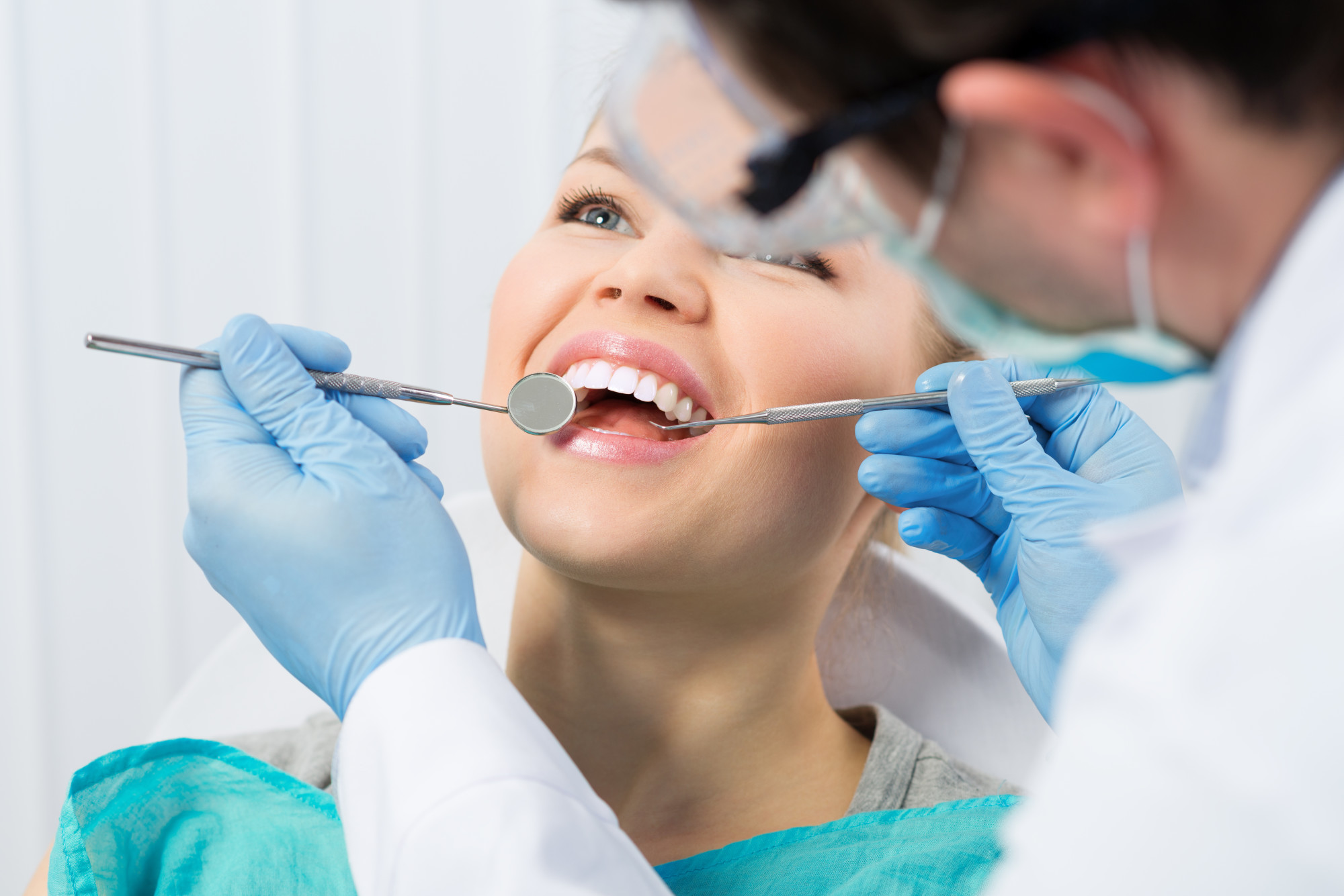 Cô chú/anh chị cần tuân thủ lịch tái khám theo lịch hẹn của bác sĩ để theo dõi quá trình lành thương