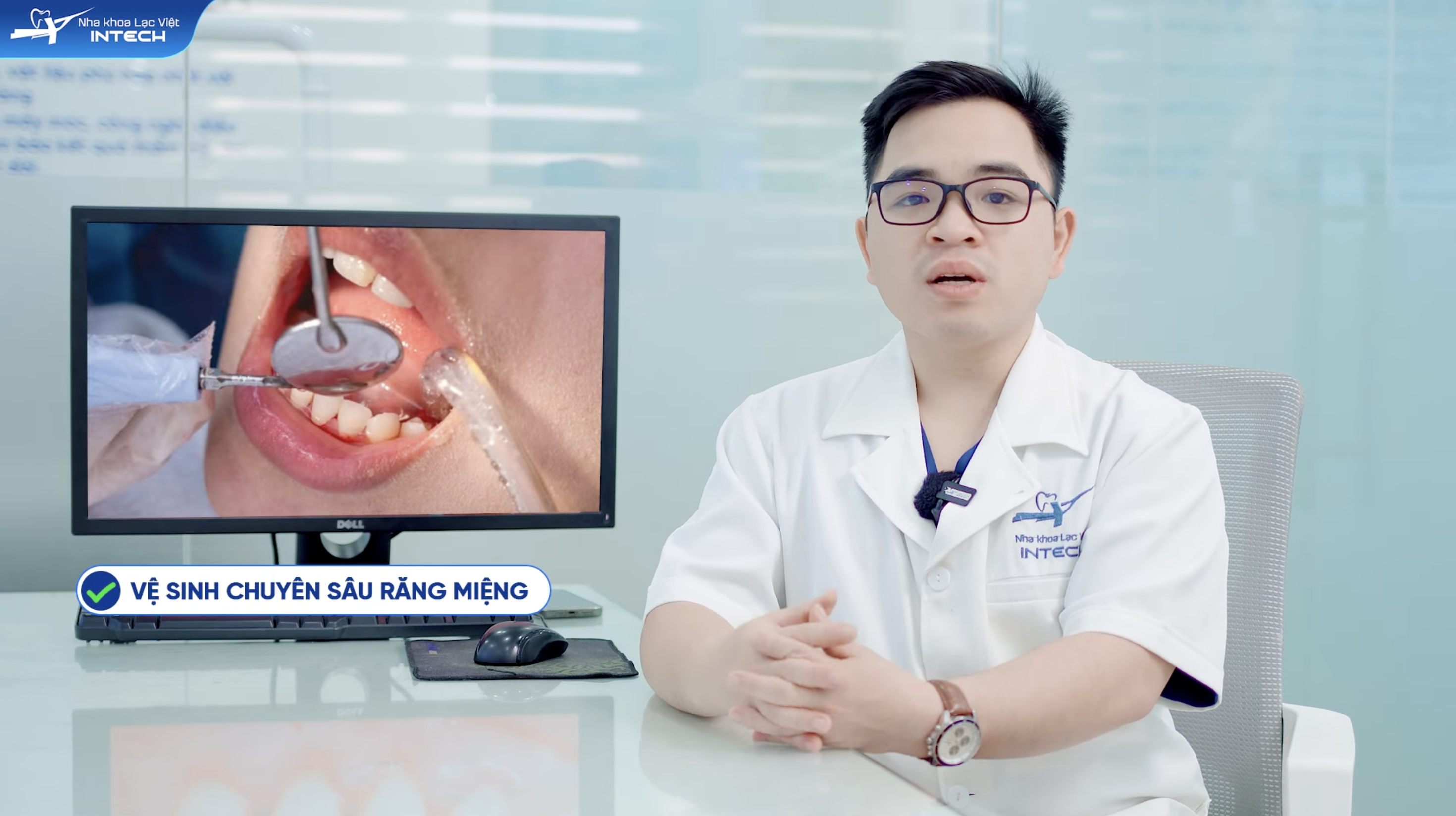 Vệ sinh răng miệng chuyên sâu là giải pháp đầu tiên nếu bị chảy máu nướu răng