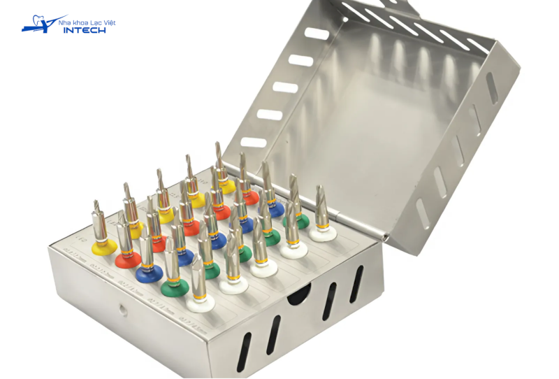 Bộ khoan cắm Implant giúp tạo lỗ khoan, được voi trùng bằng quy trình nghiêm ngặt