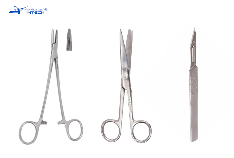 Các dụng cụ trên tiếp xúc thường xuyên với môi trường phẫu thuật, cần được khử trùng và bảo quản kỹ lưỡng