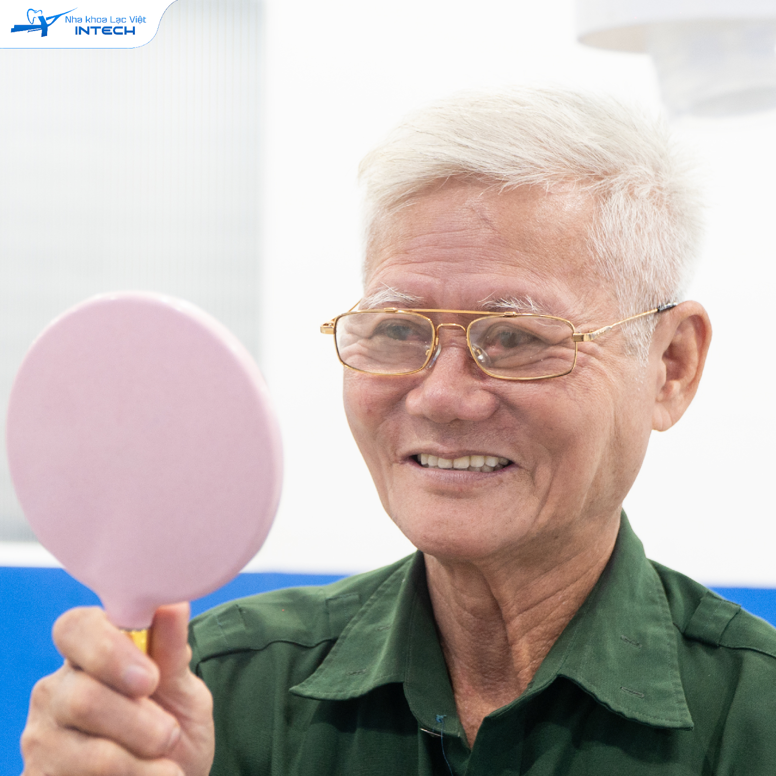 Sau khi được điều trị bằng phương pháp All-On-4, chú Bắc đã có hai hàm răng mới tự nhiên, ăn nhai tốt, bền vững và thuận tiện sử dụng