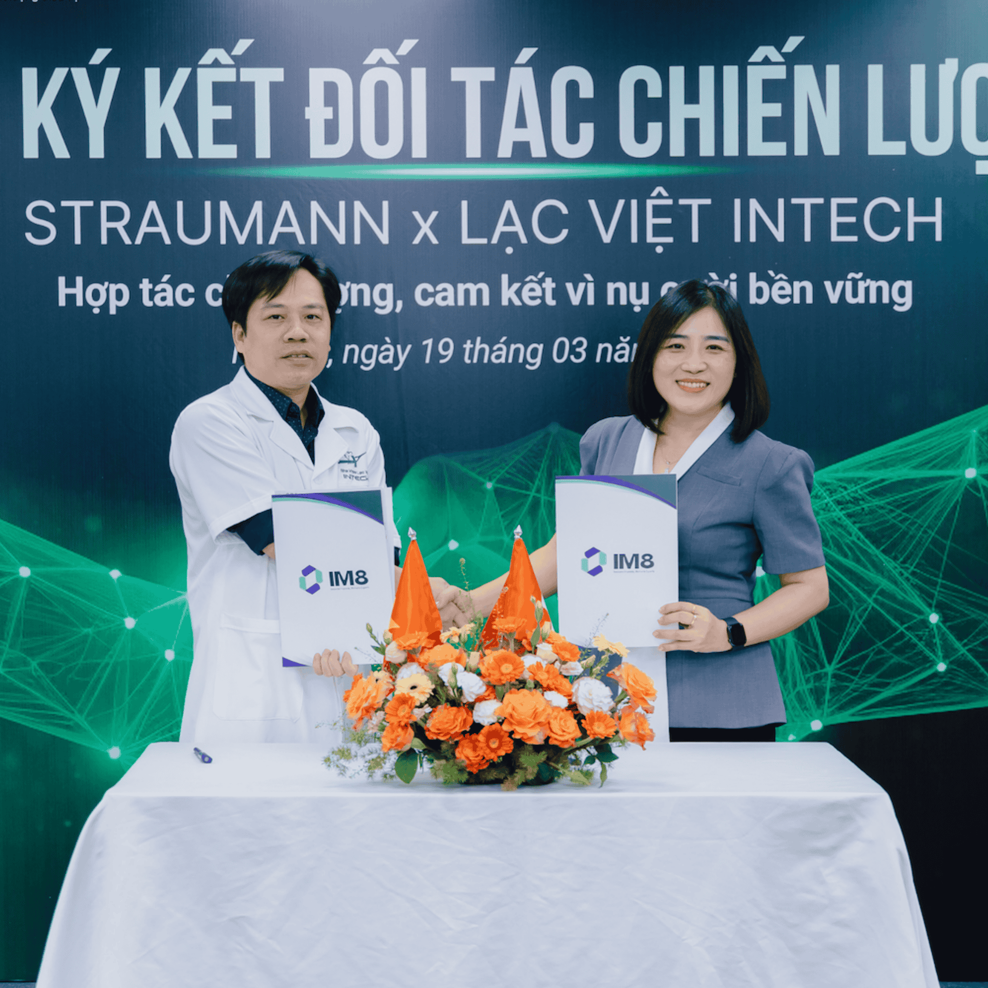NHA KHOA LẠC VIỆT INTECH KÝ KẾT HỢP TÁC CHIẾN LƯỢC VỚI STRAUMANN - KHẲNG ĐỊNH VỊ THẾ TRÊN THỊ TRƯỜNG