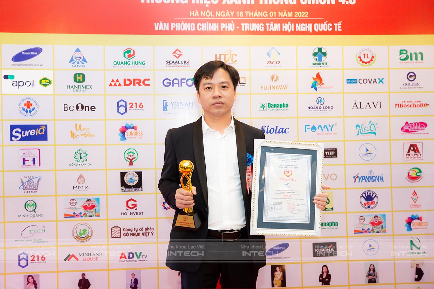 Nha khoa Lạc Việt Intech vinh dự được nhận giải thưởng Top 10 thương hiệu uy tín năm 2021